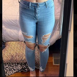 Hollister Ripped Jeggings